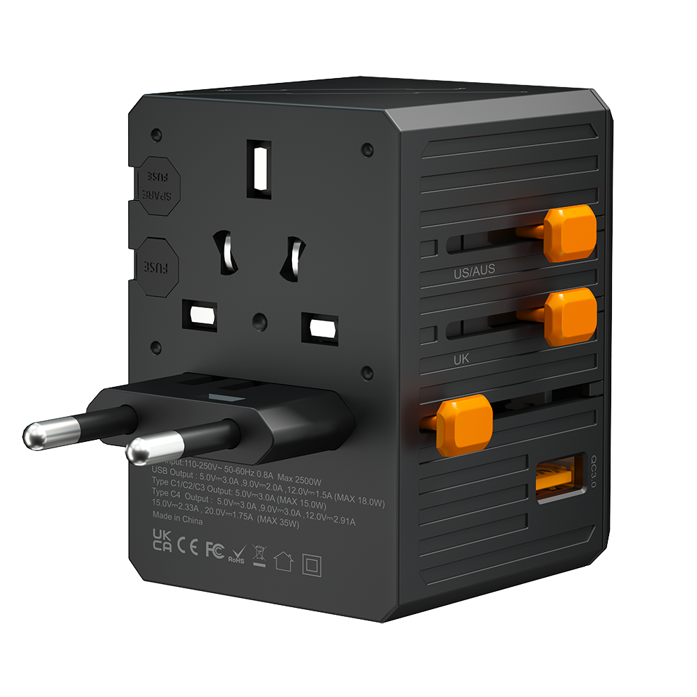 PD35w World Travel Adapter Electric Power Socket European Travel Plug Adapter Universal Power Socket with 4 C1A