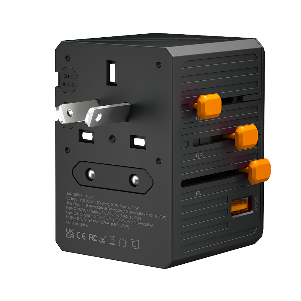 PD35w World Travel Adapter Electric Power Socket European Travel Plug Adapter Universal Power Socket with 4 C1A